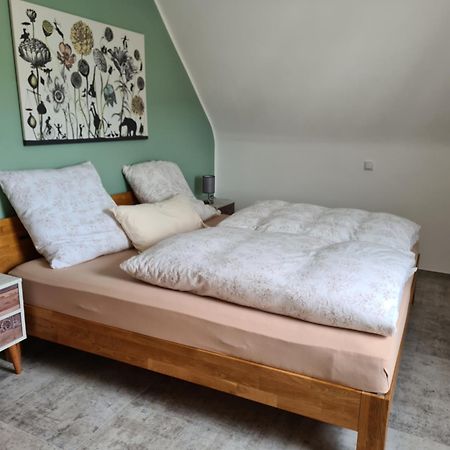 Ferienwohnung Burgblick Pelm Екстер'єр фото