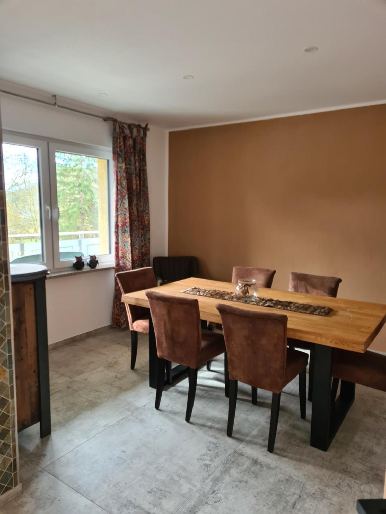 Ferienwohnung Burgblick Pelm Екстер'єр фото