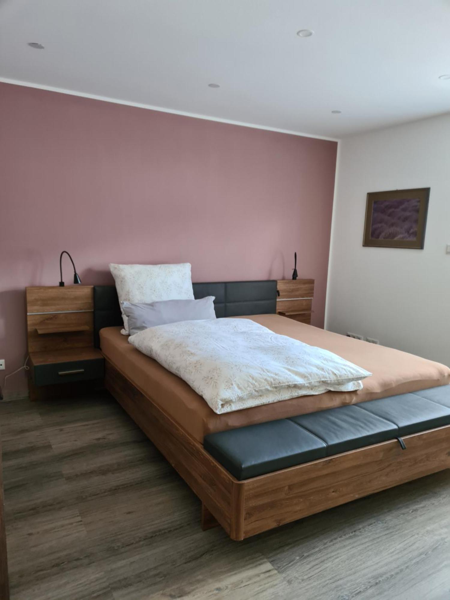 Ferienwohnung Burgblick Pelm Екстер'єр фото